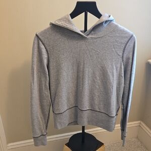 GAP Heather Gray Sweatshirt With Hood 100% Cotton. Size Womens Small